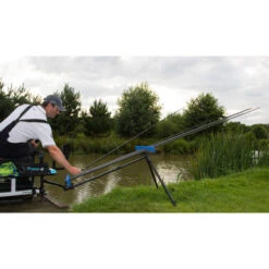 Preston Offbox 36 Deluxe Kit Safe -The Ultimate Fishing Gear Store 41b9209273bfa2e3