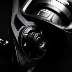 Savage Gear SGS8 Sea Fishing Reel -The Ultimate Fishing Gear Store 74b185e1287a9897